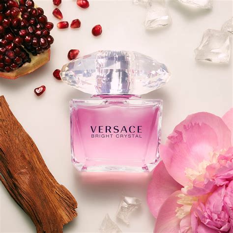 what does versace crystal smell like|versace bright crystal perfume walgreens.